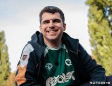 LOL選(xuǎn)手吐槽女性生(shēng)理期，镜头被全部剪掉，如(rú)今战队宣布将他(tā)开除