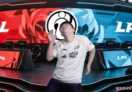 LPL最强全华班慘(cǎn)遭零封！國(guó)一AD沦为突破口，連(lián)续2場(chǎng)被(bèi)对位MVP