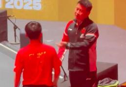 王皓複(fù)盘林诗栋比赛，指出心态技術(shù)待提(tí)升