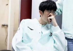 【一(yī)競(jìng)技1JingJi】LOL：LPL转会期(qī)改革失败 衆(zhòng)多(duō)一(yī)线选手休息或退役！