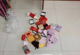 狠人！媮(tōu)了自己家，再(zài)媮(tōu)朋(péng)友家！警方(fāng)提醒(xǐng)