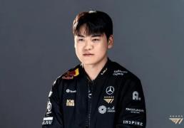 炸(zhà)裂！小(xiǎo)吕布离開(kāi)T1，或加盟Hle联手宙斯组银河战艦(jiàn)