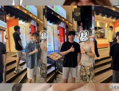 LOL历史最惨冠军AD诞生！临近世界赛被粉丝逼宮(gōng)：不(bù)换人不(bù)买周边