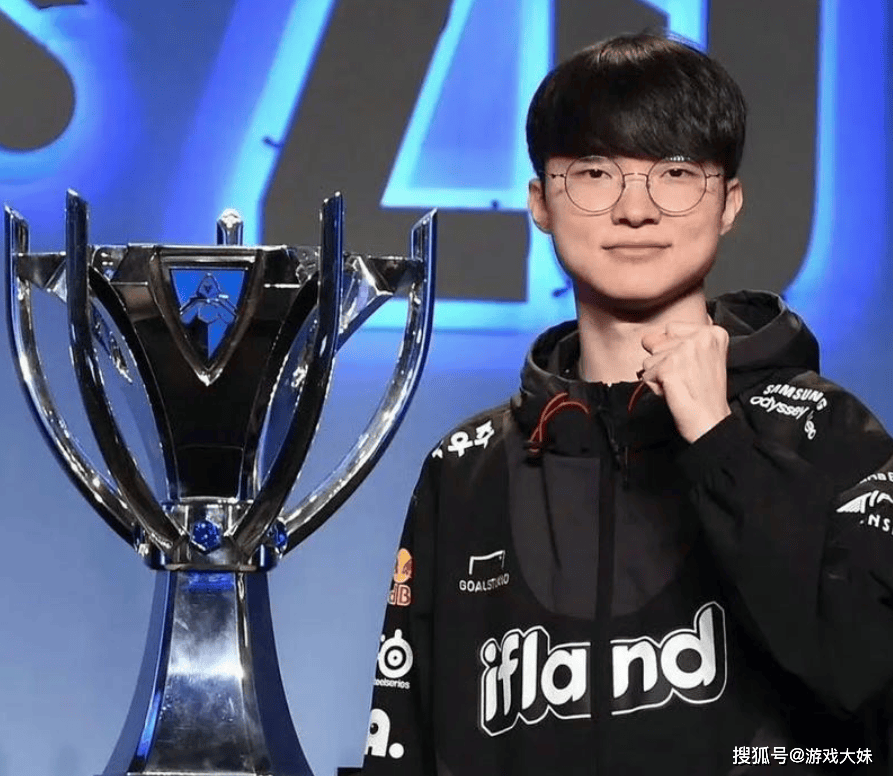 LOL官(guān)方再次(cì)发文强调，faker就(jiù)是传奇选手，地位无人能撼动