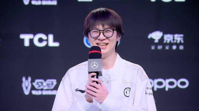 LPL水(shuǐ)鬼战隊(duì)再现，LPL全神(shén)班击败“一生(shēng)之敵(dí)”，LPL嘴硬(yìng)选手诞生(shēng)