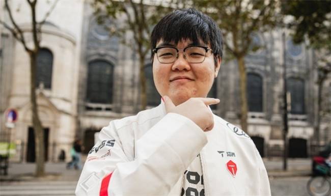 【一(yī)竞技1JingJi】LOL：FPX官(guān)宣(xuān)退出LPL赛事 369大概率休息AL全(quán)员续约