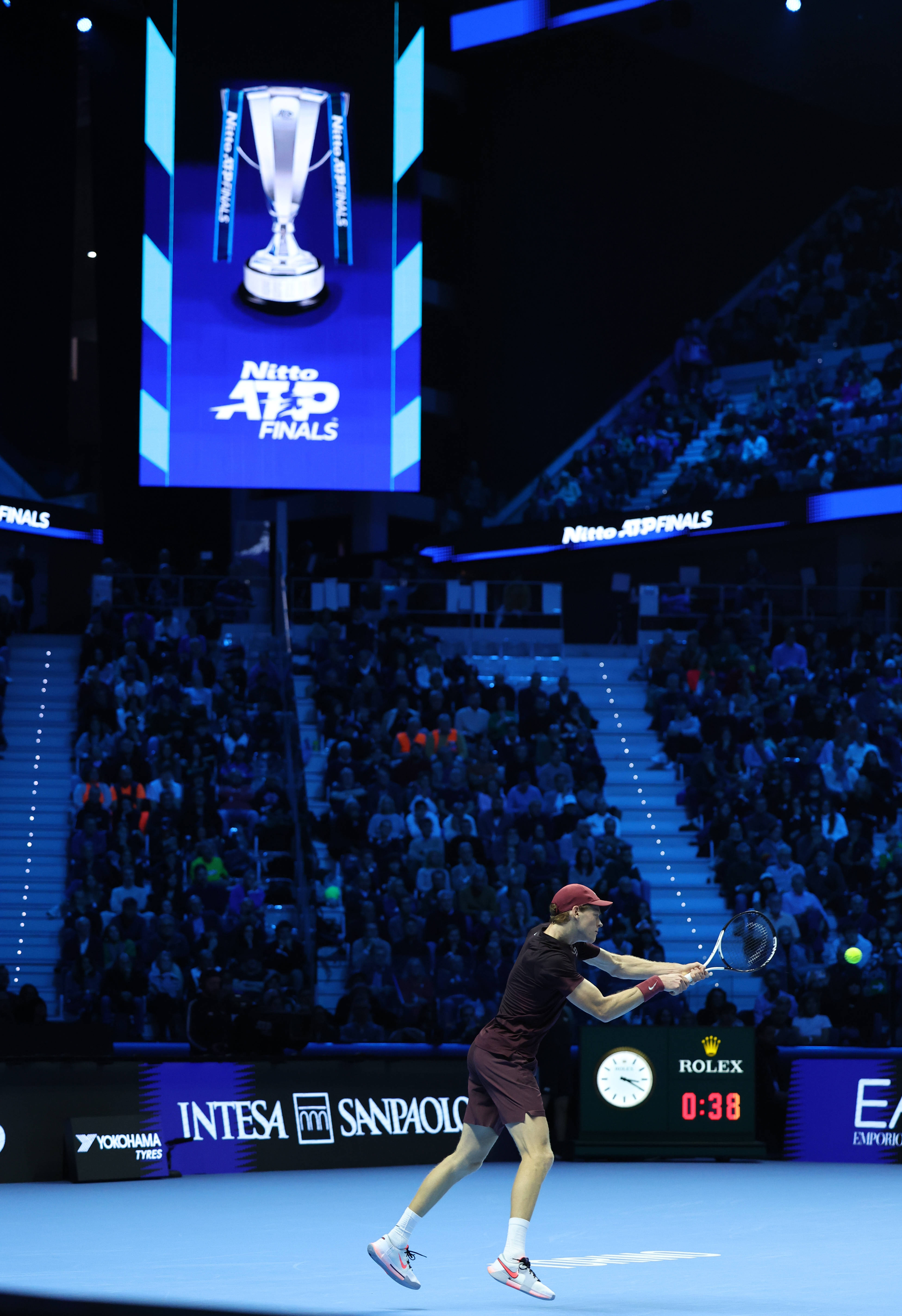 （体育）网球——ATP年終(zhōng)总决赛半决赛：辛纳胜德米纳尔