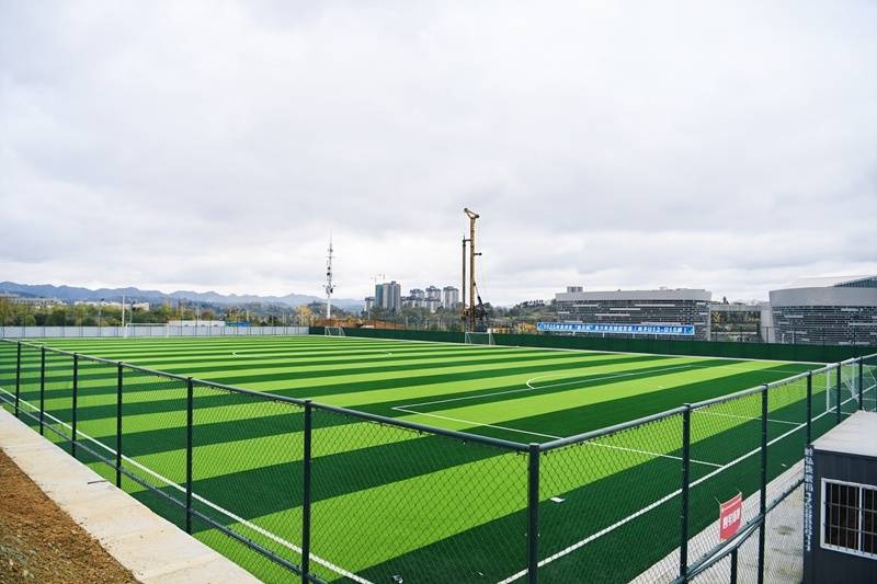 公(gōng)益金(jīn)暖流(liú)育新(xīn)苗 毕节足球青训展新(xīn)姿