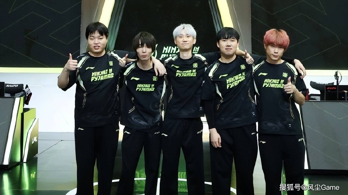 LPL黑馬(mǎ)战队解散重组！冠军中單(dān)退役，AD成转会期抢手货