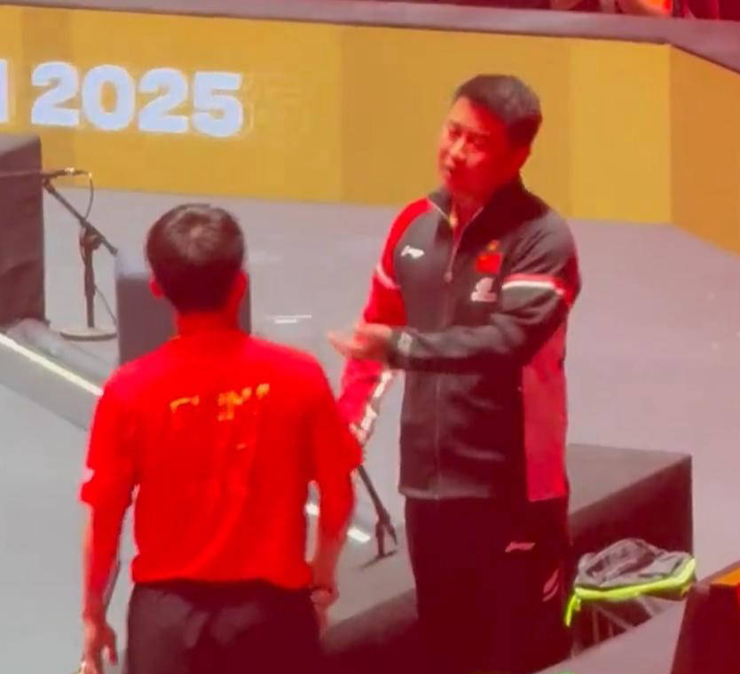 王皓複(fù)盘林诗栋比赛，指出心态技術(shù)待提(tí)升