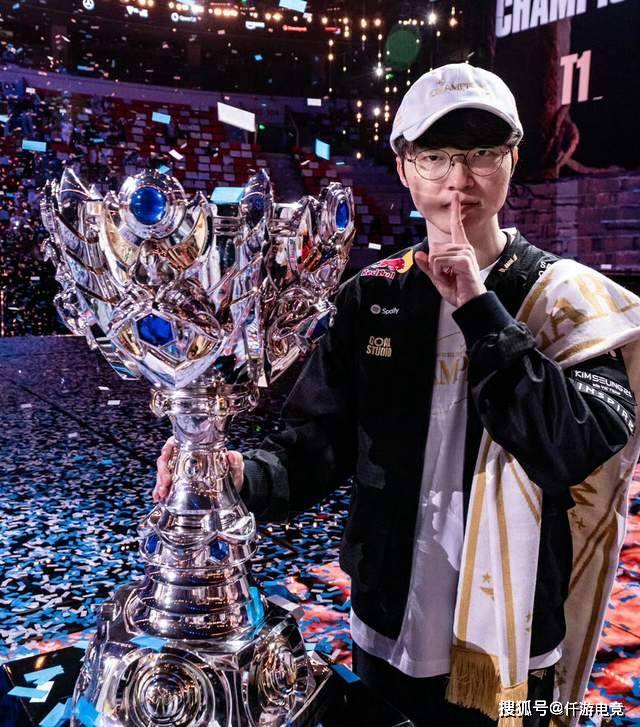 “Faker六冠后明年要(yào)更(gèng)努力”后，馬(mǎ)斯克：要(yào)用AI挑(tiāo)战最强LOL战队