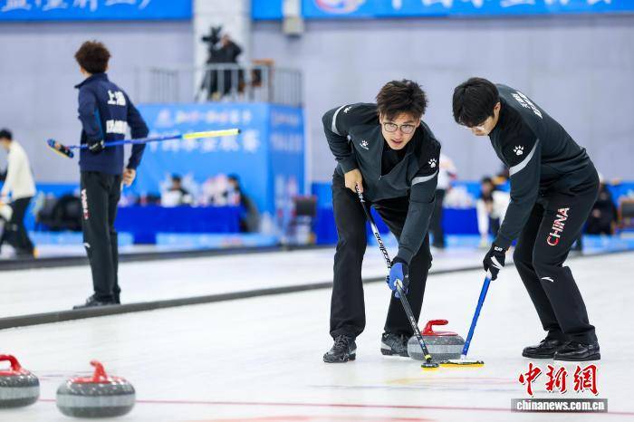 2025-2026赛季中国冰壺(hú)联赛縂(zǒng)決(jué)赛開(kāi)赛
