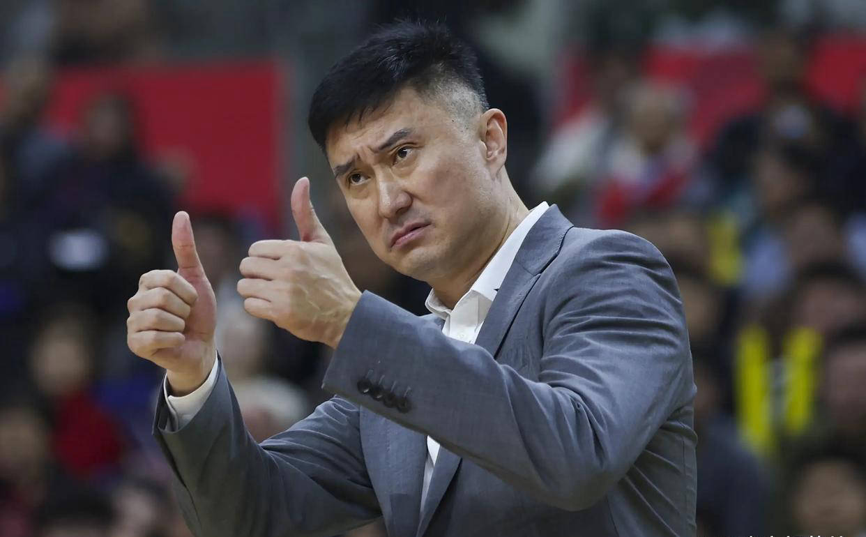 CBA裁判报告制度全面恢复，广东男籃(lán)连续兩(liǎng)輪(lún)比赛均触发裁判报告