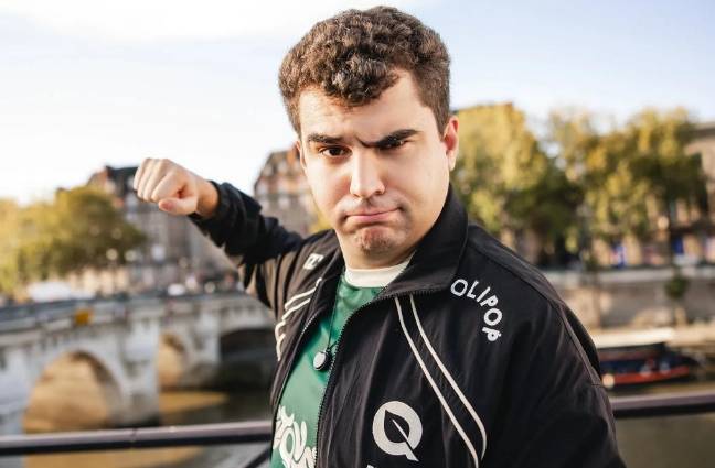 【一(yī)竞技1JingJi】LOL：S15首位(wèi)被拳头制裁的选手诞生