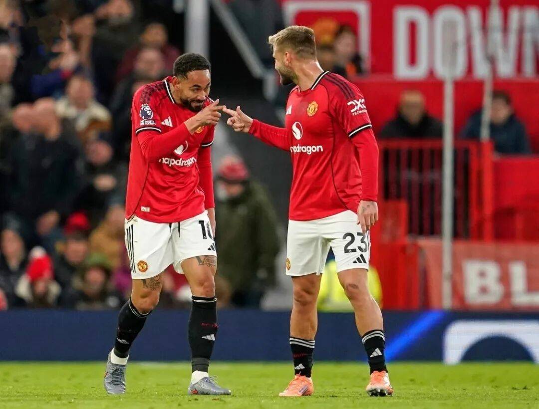 曼(màn)联4-2布莱顿！斬(zhǎn)獲(huò)三连胜，暂時(shí)杀回前(qián)四！詹(zhān)库科齐發(fā)威