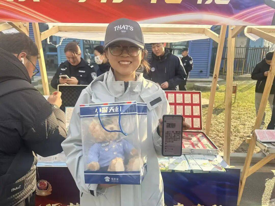 線(xiàn)上直播(bō)聚人(rén)气 線(xiàn)下宣讲入人(rén)心